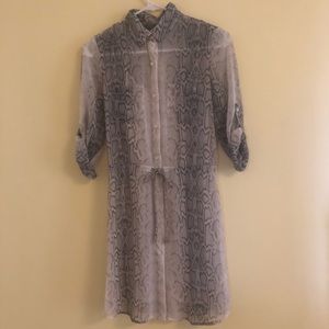 Old navy dress with a gray animal print